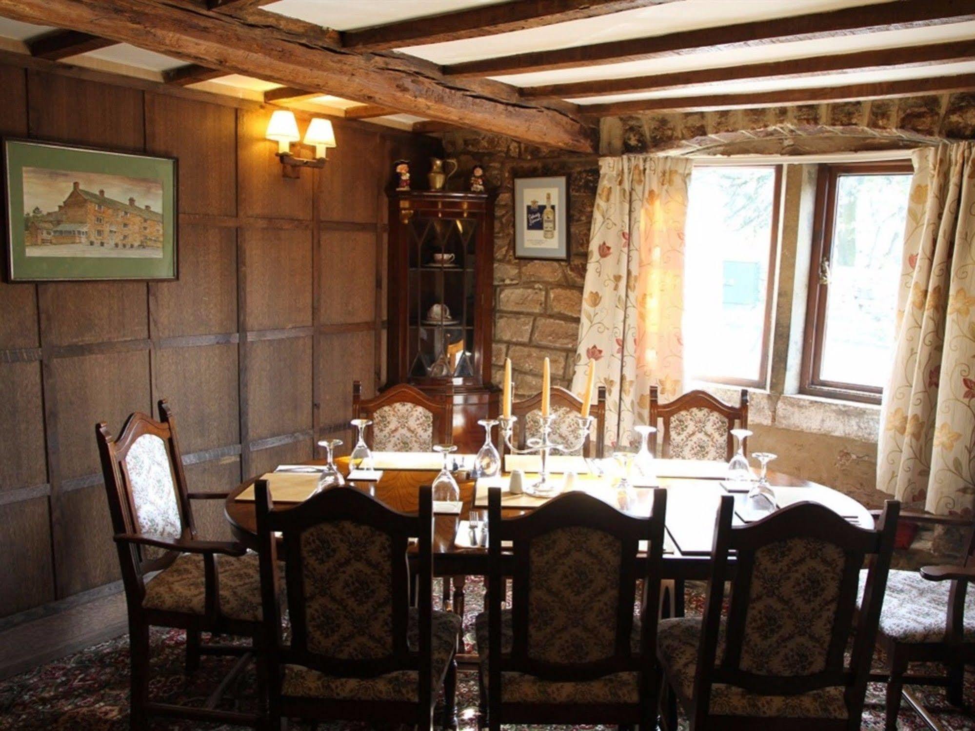 מטלוק The Jug And Glass Inn מראה חיצוני תמונה