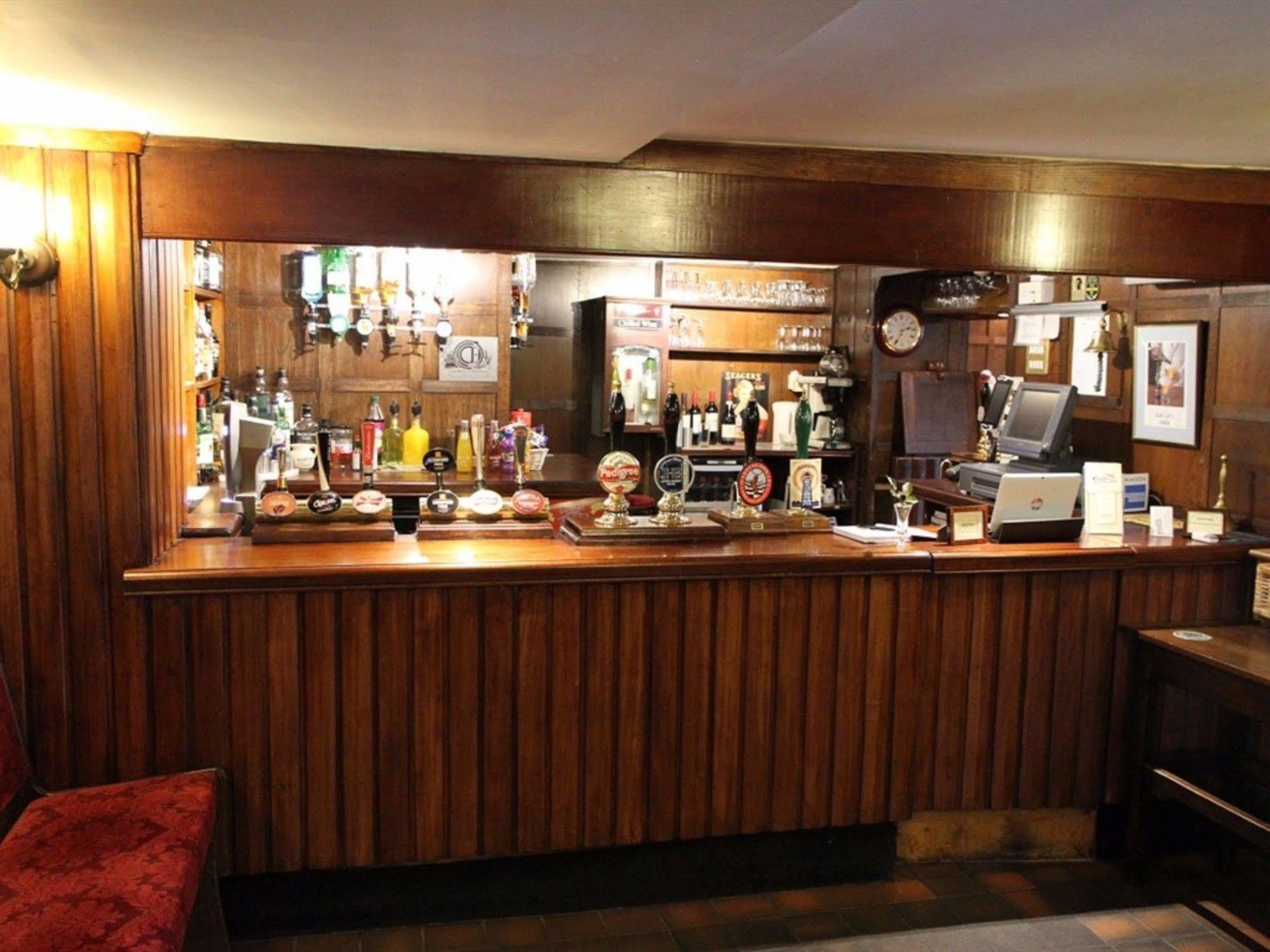 מטלוק The Jug And Glass Inn מראה חיצוני תמונה